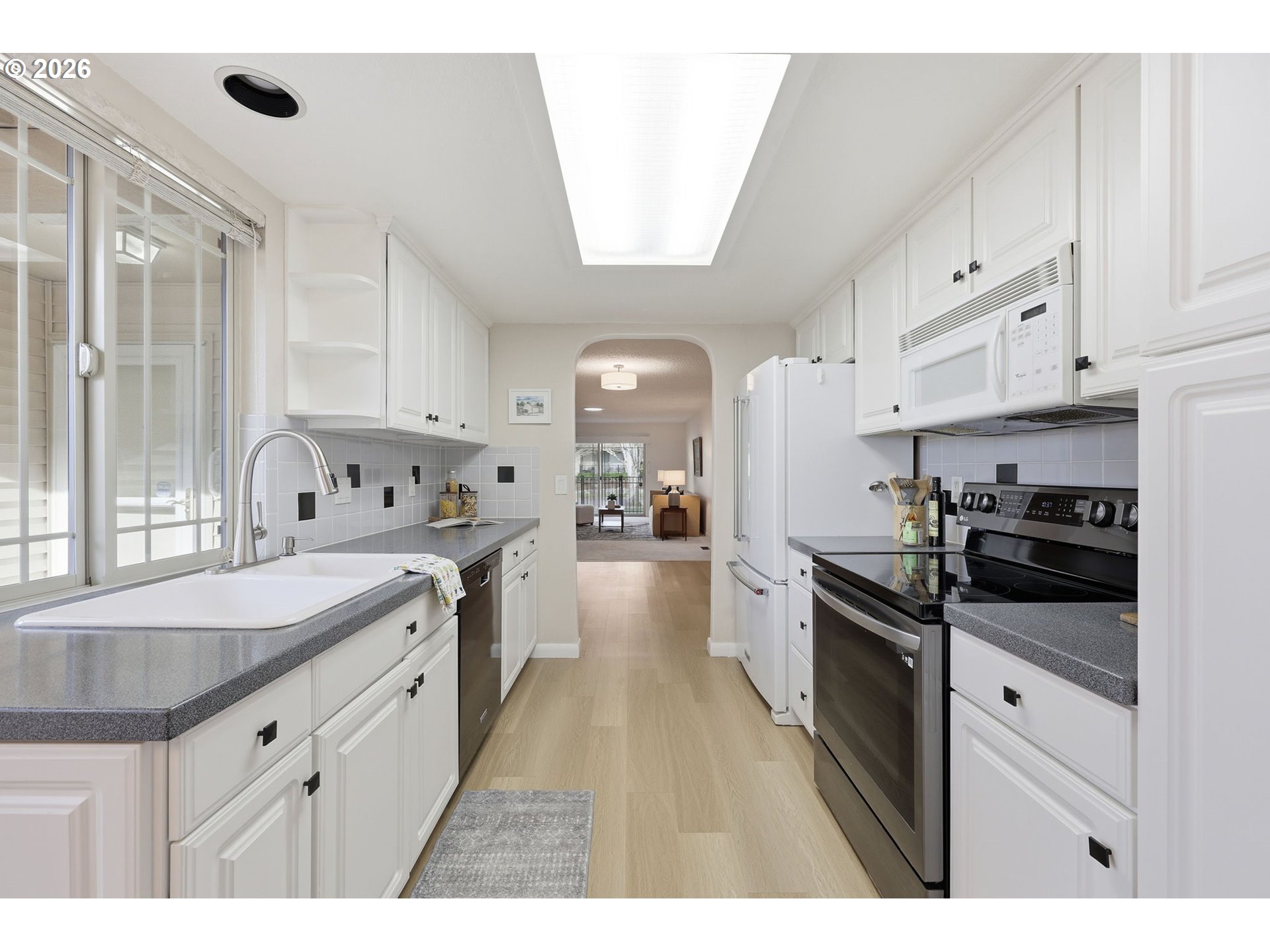 15765 Southwest Greens Way Portland, OR 97224 - Photo 13 of 32