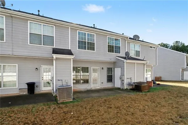 $1,850 | 2559 Walden Lake Drive, Decatur, GA 30035