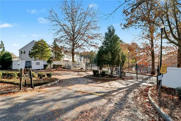 $1,850 | 2559 Walden Lake Drive, Decatur, GA 30035