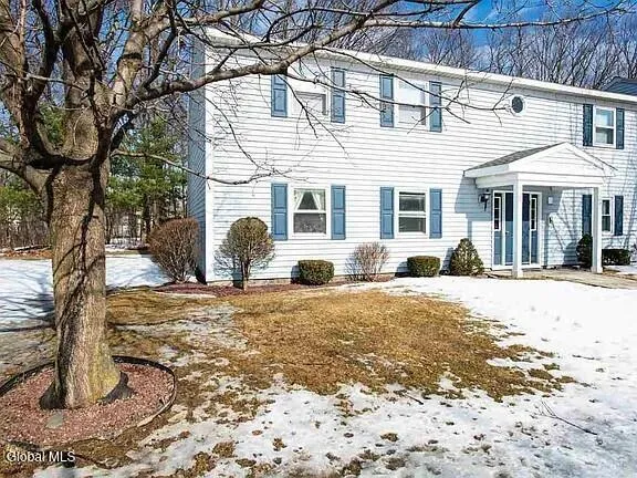 $1,825 | 161 Cedarview Lane, Colonie, NY 12189