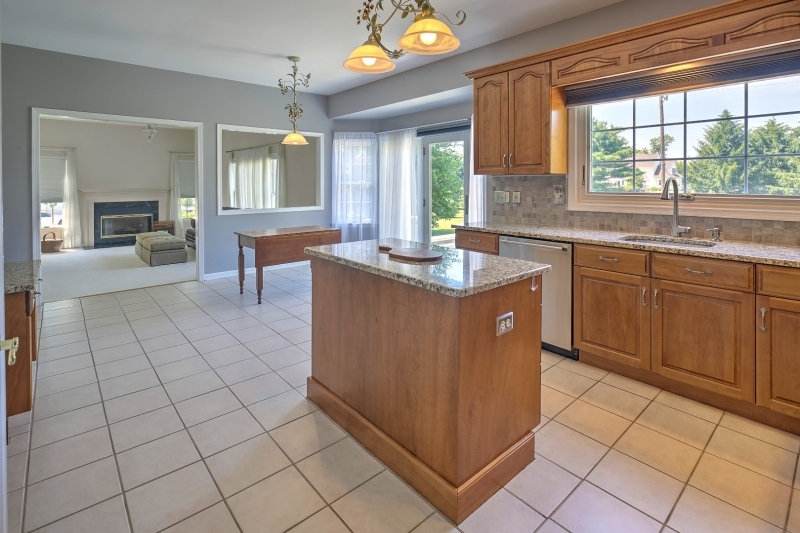 22 Red School House Road Lebanon, NJ 08833 - Photo 13 of 36