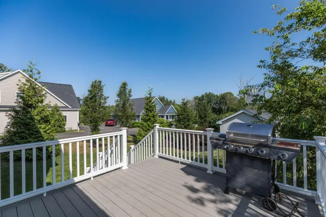 $799,900 | 6 Chadwick Circle, Windham, NH 03087