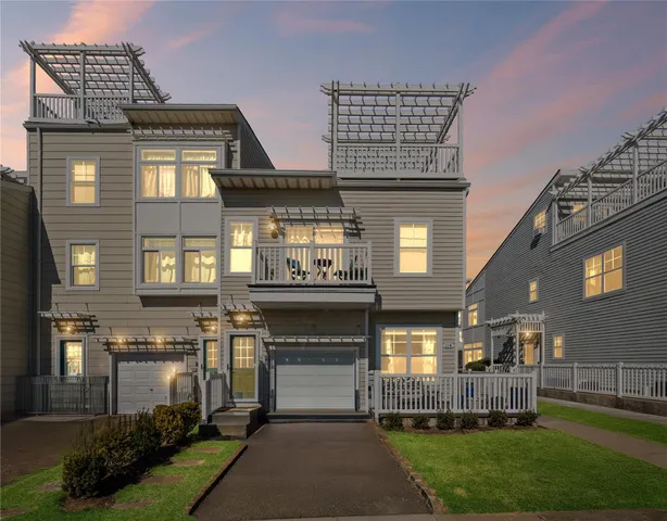 $1,300,000 | 114 Beach Way | Arverne
