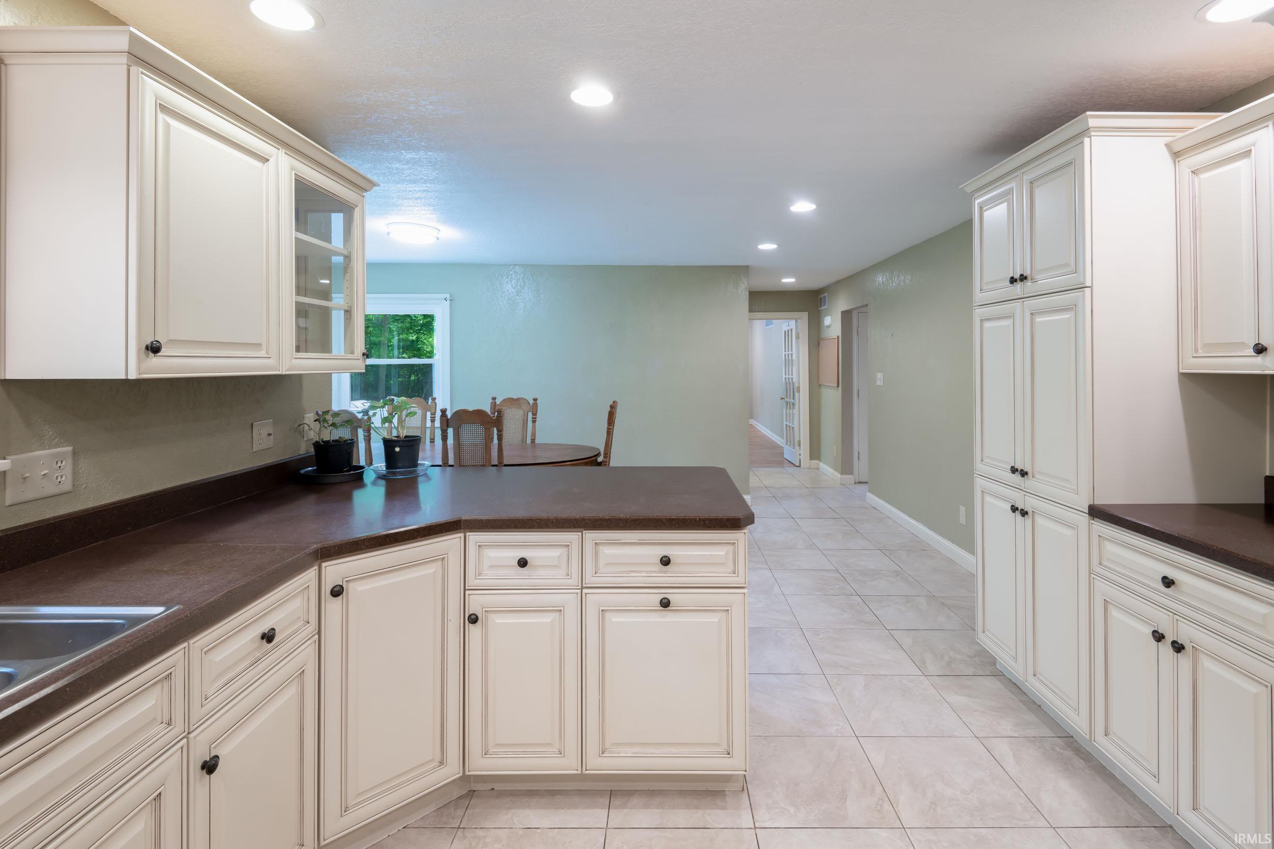 10530 Uncas Trail Fort Wayne, IN 46804 - Photo 11 of 36