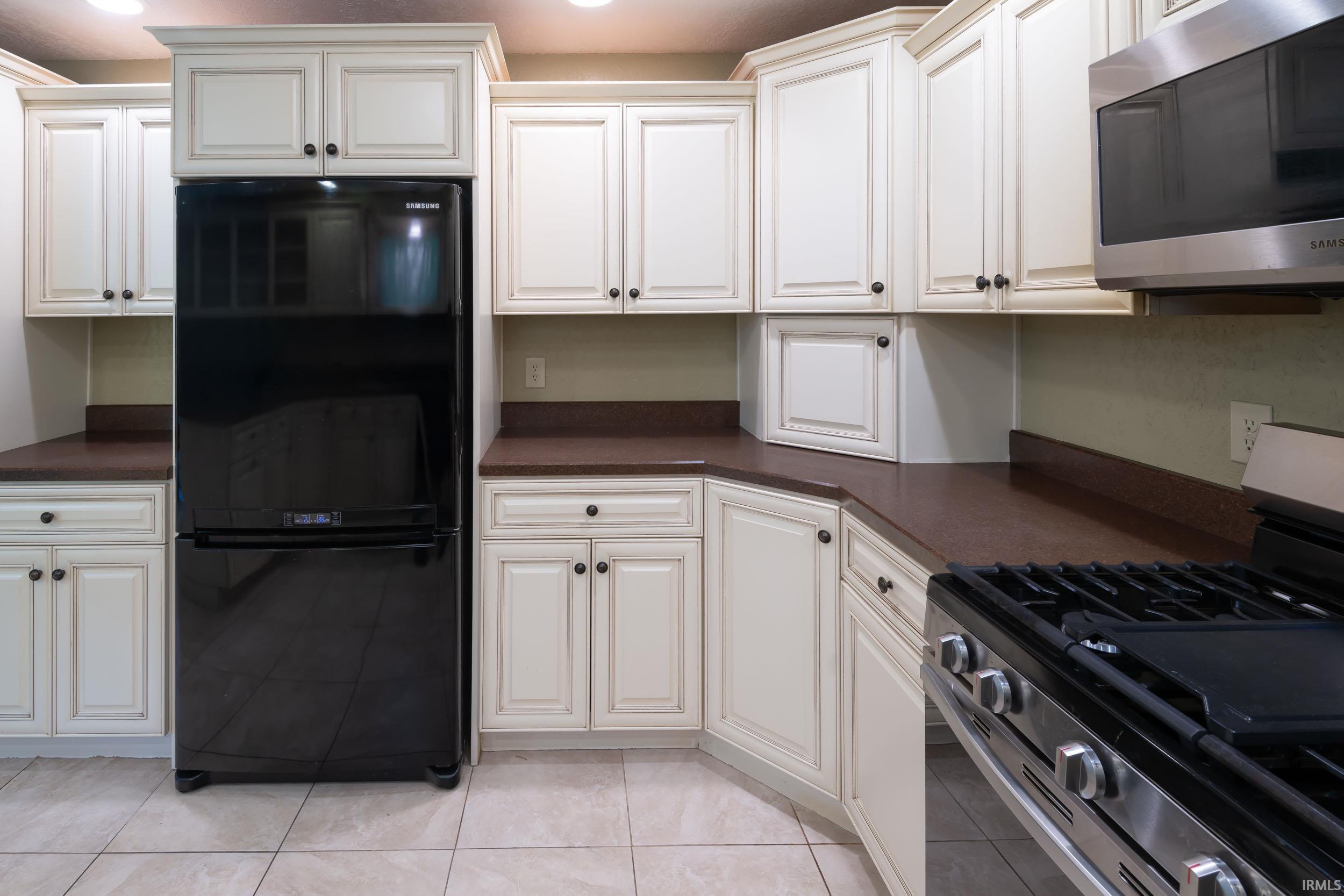 10530 Uncas Trail Fort Wayne, IN 46804 - Photo 13 of 36