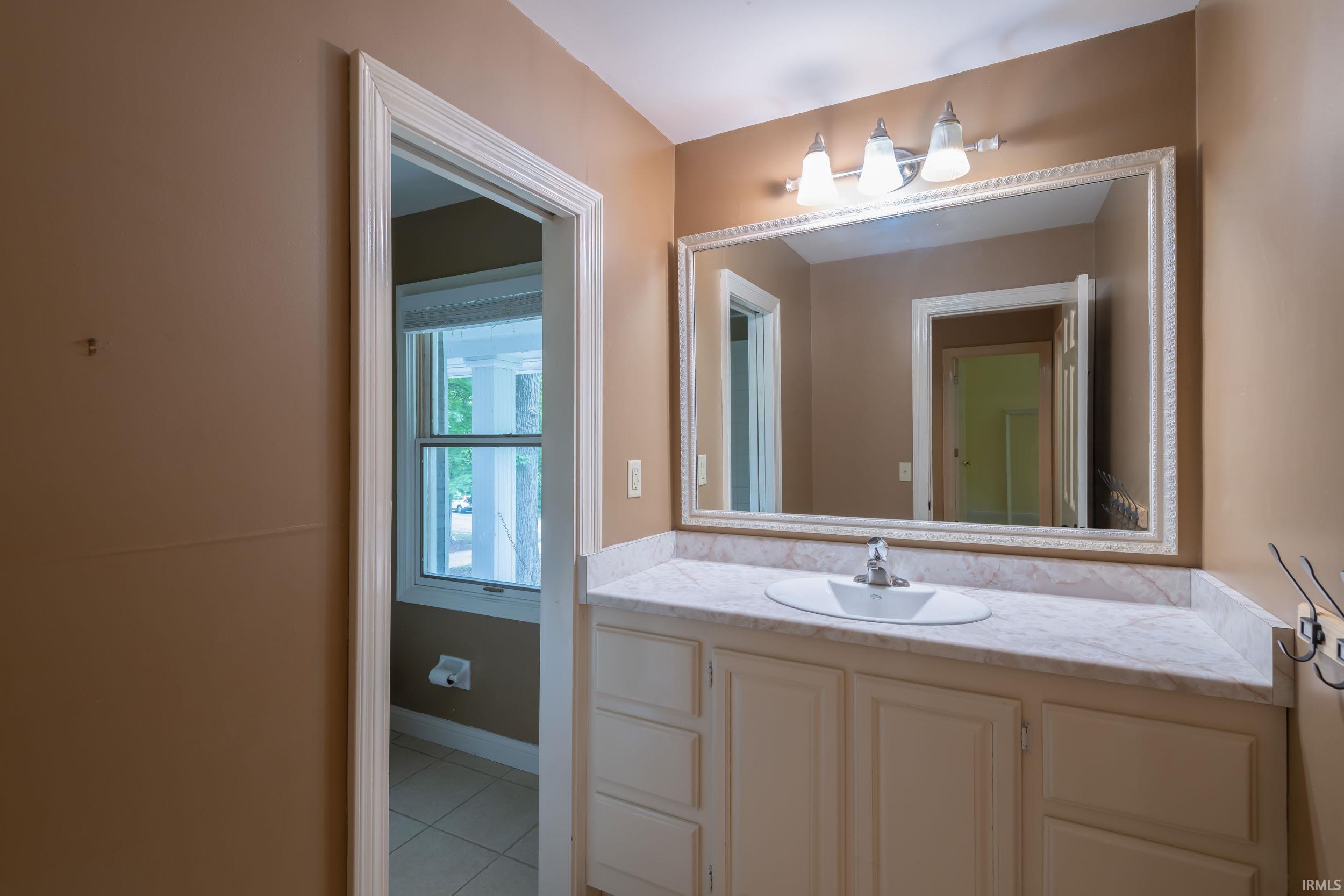 10530 Uncas Trail Fort Wayne, IN 46804 - Photo 20 of 36