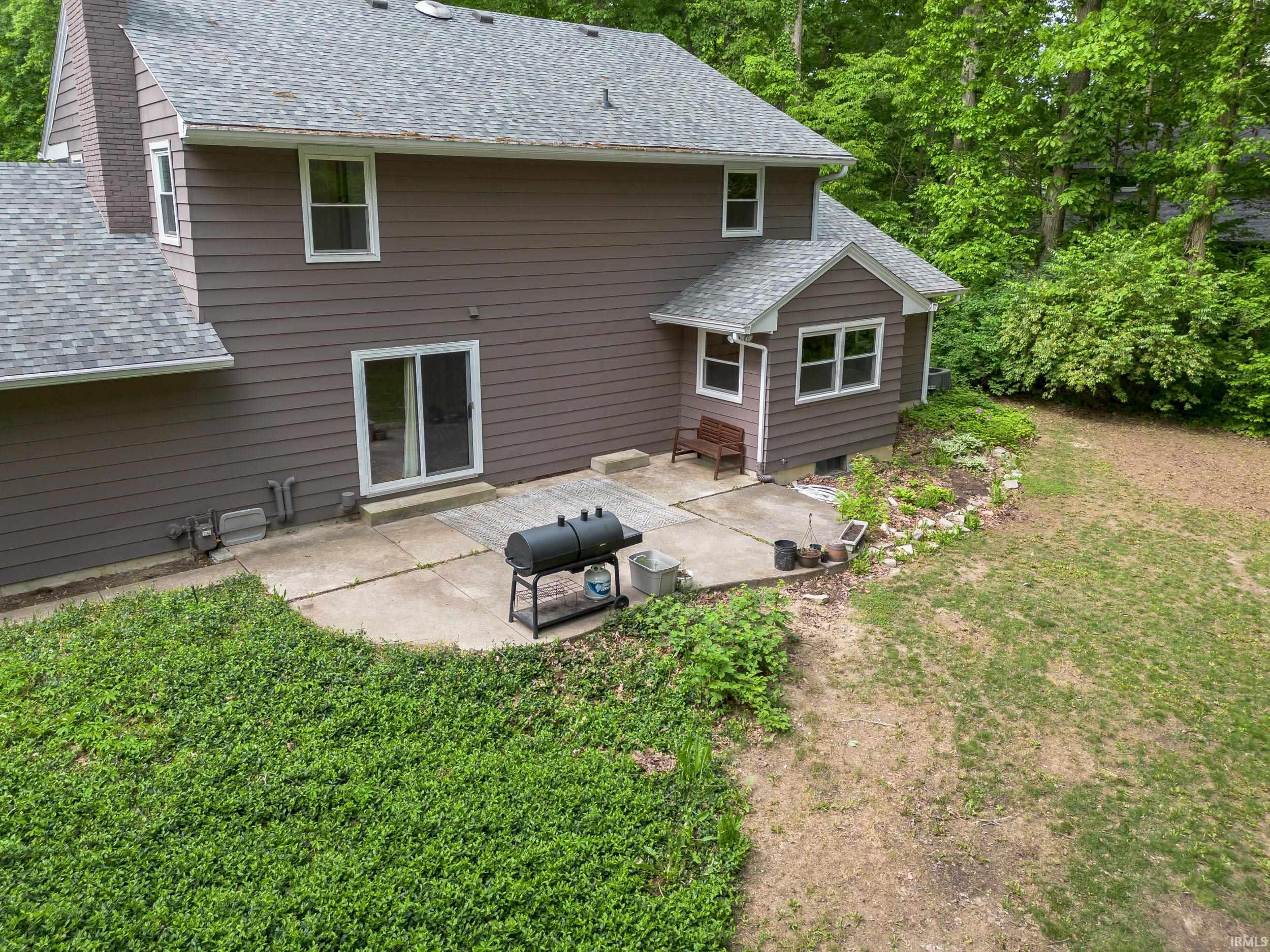 10530 Uncas Trail Fort Wayne, IN 46804 - Photo 3 of 36