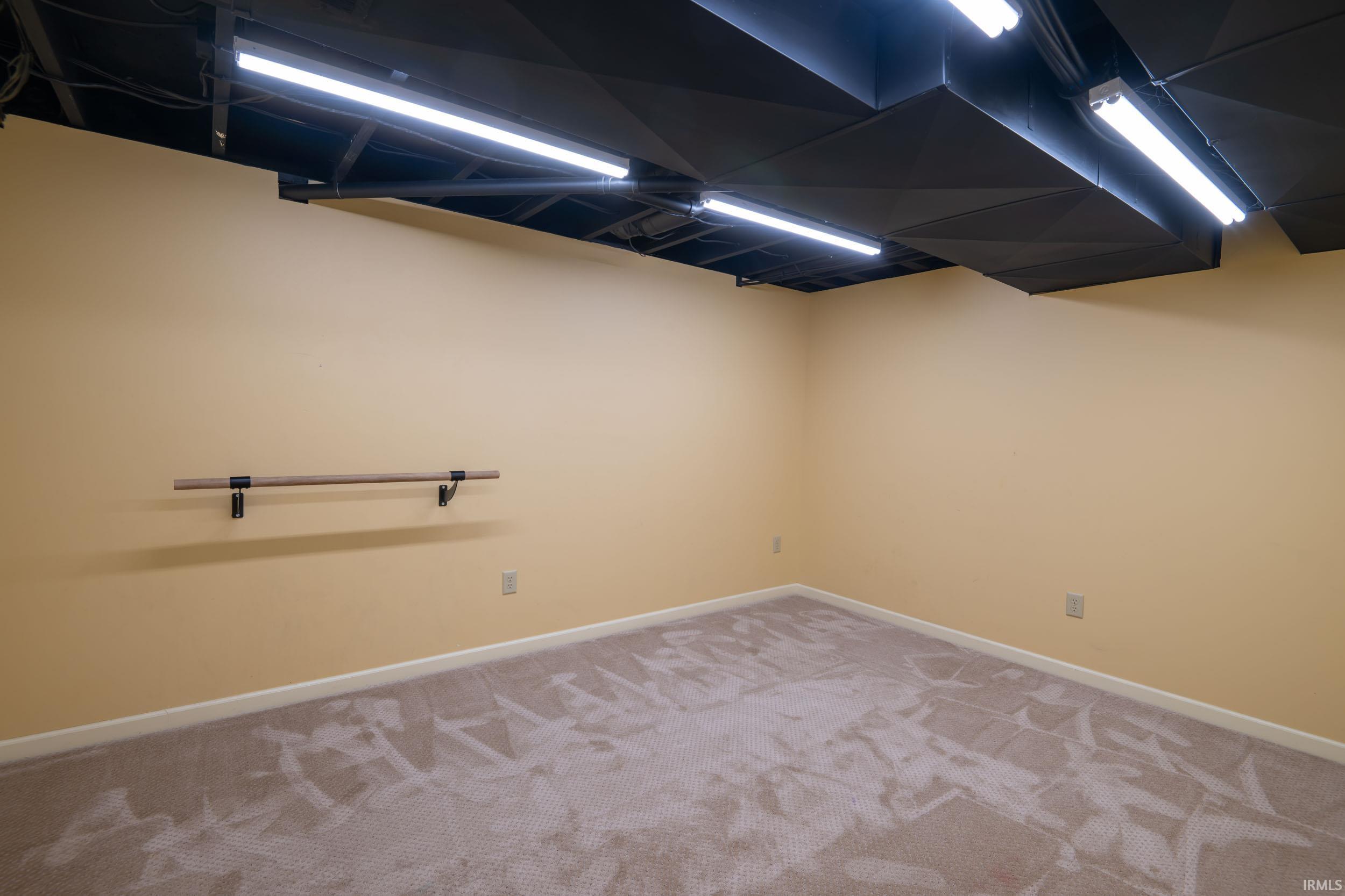 10530 Uncas Trail Fort Wayne, IN 46804 - Photo 32 of 36