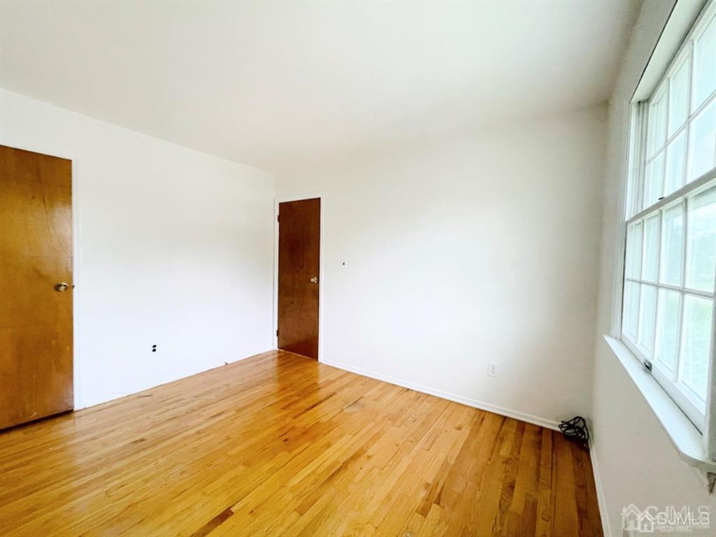 63 Dalton Place Edison, NJ 08817 - Photo 23 of 31 a view of an empty room