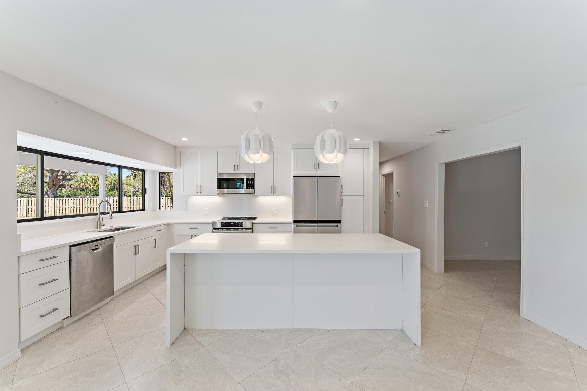 5883 Set-N-Sun Place Jupiter, FL 33458 - Photo 18 of 42 042-5883SetNSunPl-Jupiter-SMALL