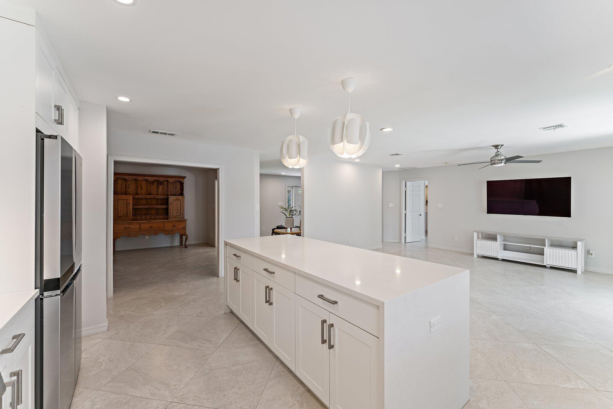 5883 Set-N-Sun Place Jupiter, FL 33458 - Photo 20 of 42 044-5883SetNSunPl-Jupiter-SMALL