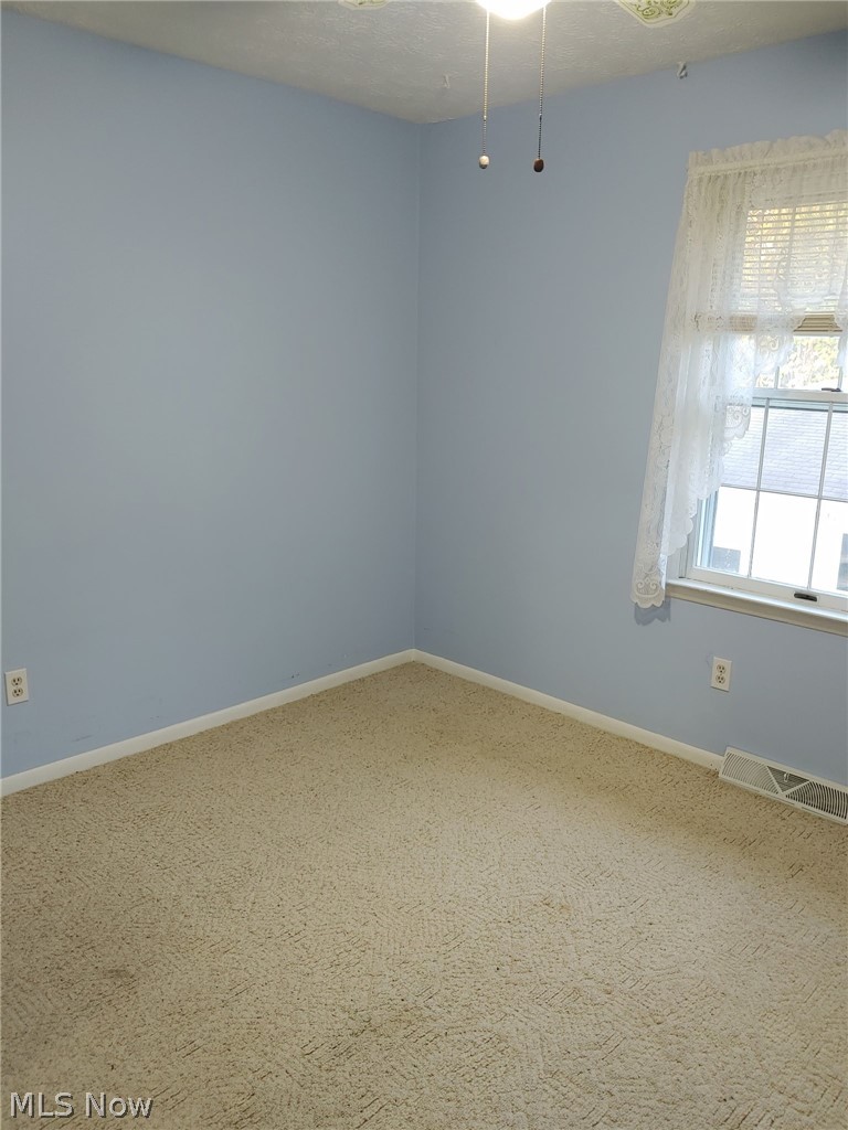 9034 Wiencek Road Streetsboro, OH 44241 - Photo 8 of 21 Spacious bedroom main level - 4 bedroom unit