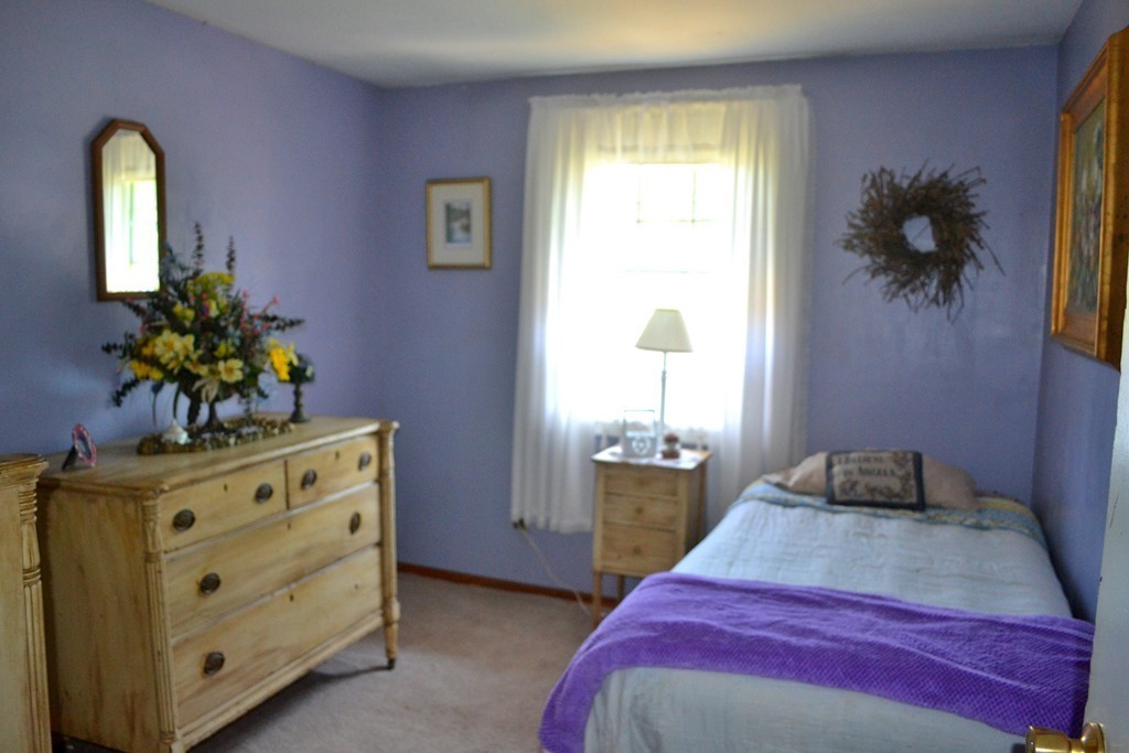 47 Lincoln Lane Hanover, MA 02339 - Photo 10 of 13 Gallery Image 10