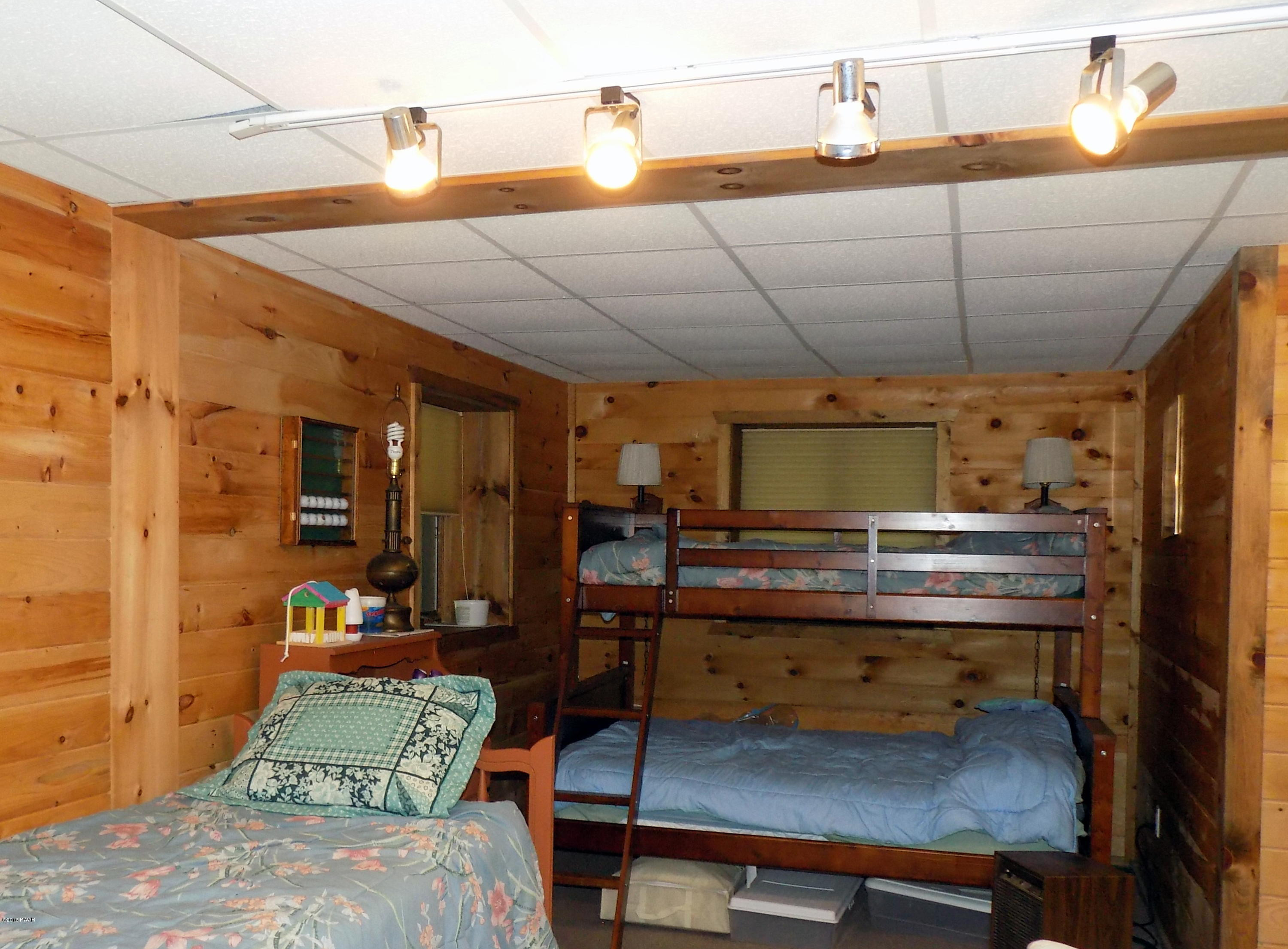 1131 Mustang Road Lake Ariel, PA 18436 - Photo 10 of 48