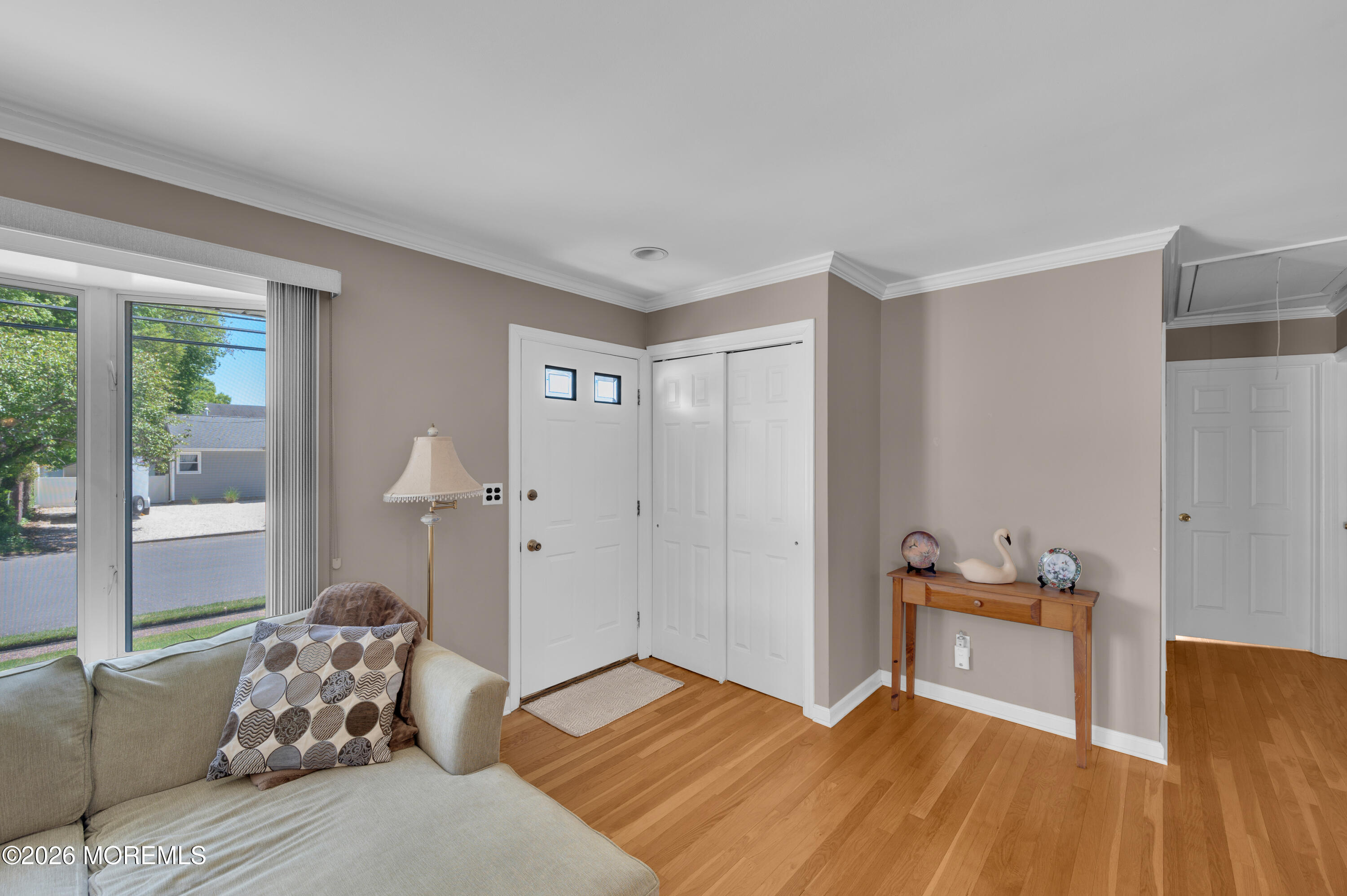 1625 Jackson Street Point Pleasant, NJ 08742 - Photo 10 of 55 Foyer 1