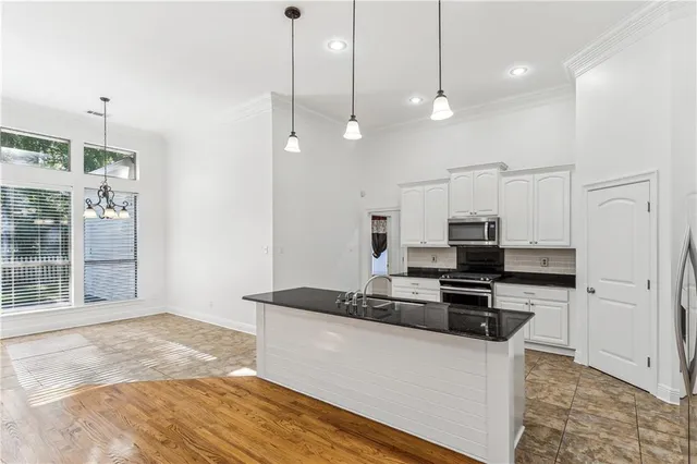 $2,300 | 400 Brown Thrasher Loop North, Madisonville, LA 70447