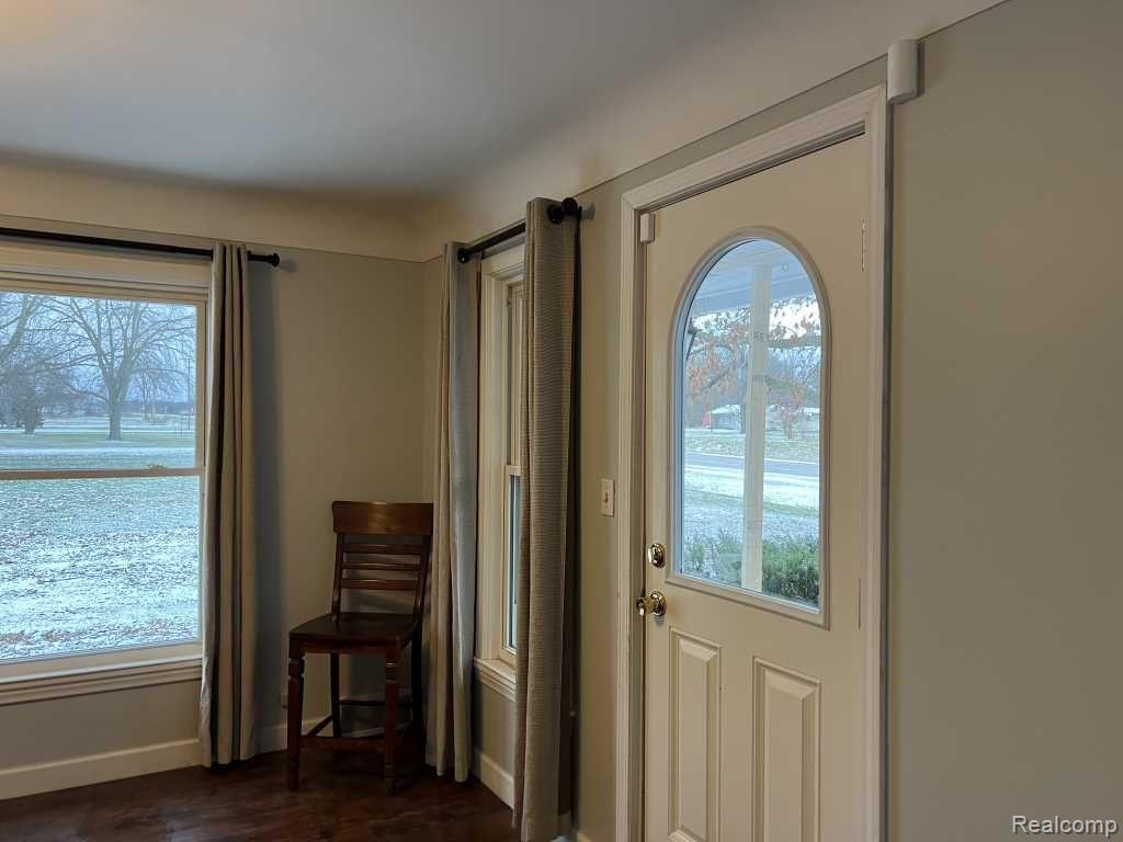 1450 Peet Road Montrose, MI 48457 - Photo 3 of 44