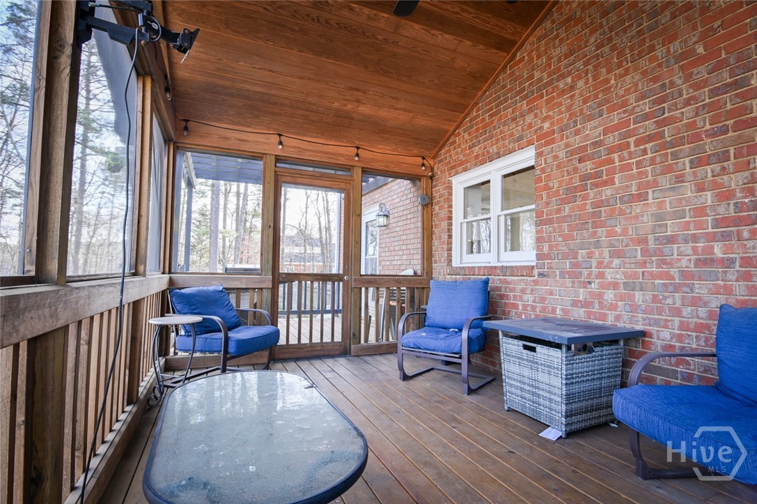 1010 Charles Court Statham, GA 30666 - Photo 14 of 61