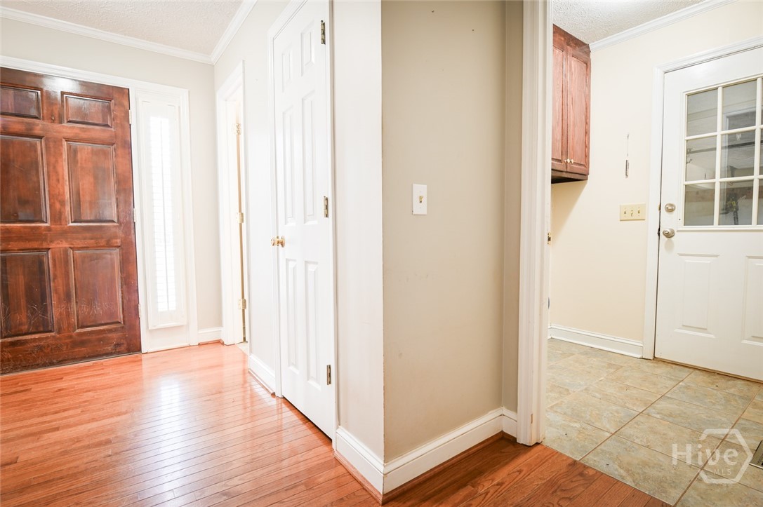 1010 Charles Court Statham, GA 30666 - Photo 6 of 61