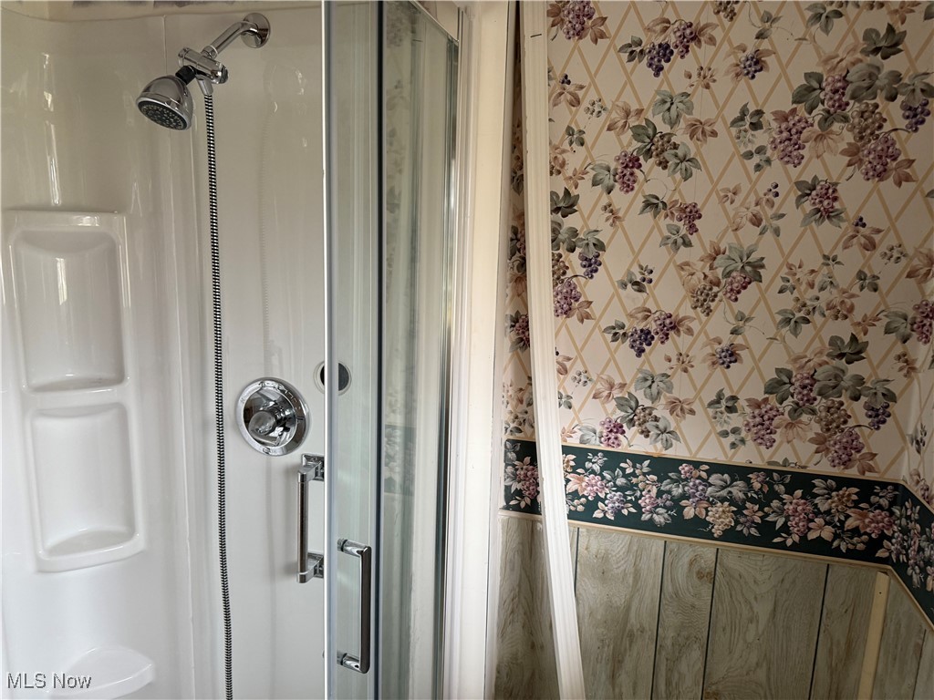 68697 Morristown Flushing Road Flushing, OH 43977 - Photo 31 of 33 Bathroom featuring a shower stall