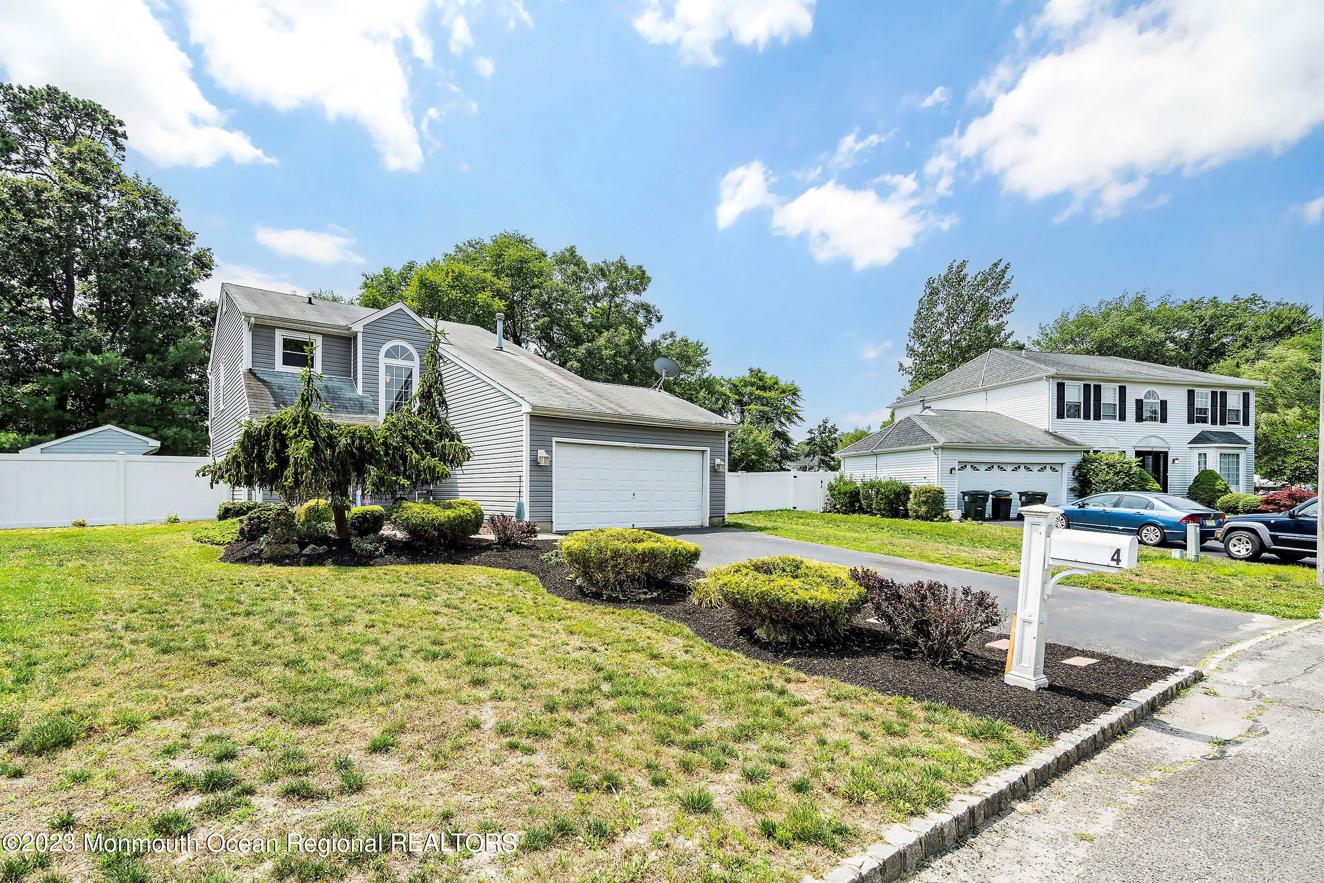 4 Reed Road Howell, NJ 07731 - Photo 7 of 29 02-Front Left