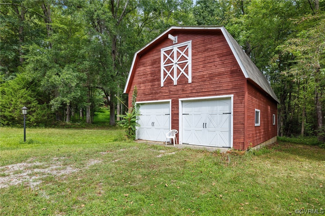1600 Beaverdam Creek Road Crozier, VA 23039 - Photo 5 of 45 a view of a backyard of house