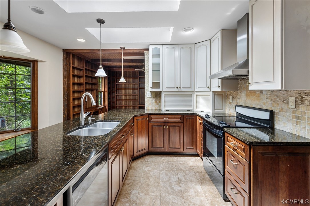 1600 Beaverdam Creek Road Crozier, VA 23039 - Photo 8 of 45 a kitchen with stainless steel appliances granite countertop a sink stove and cabinets
