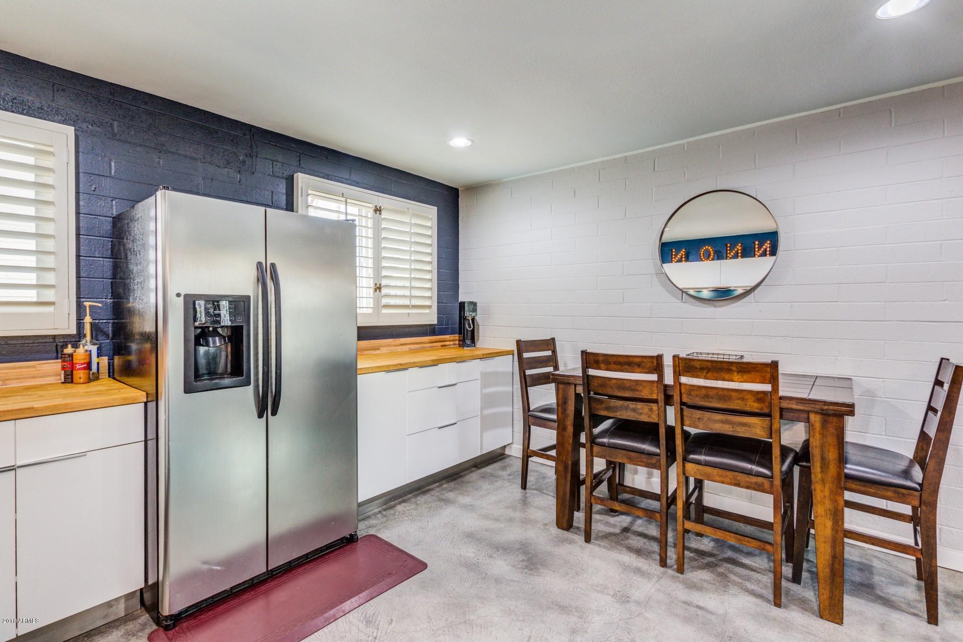 4101 East Camelback Road, Unit 13 Phoenix, AZ 85018 - Photo 9 of 22 Camelback unit 13 - 4101 (10)