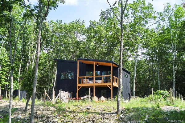 $575,000 | 224 Upper Lumber Road, Glen Spey, NY 12737