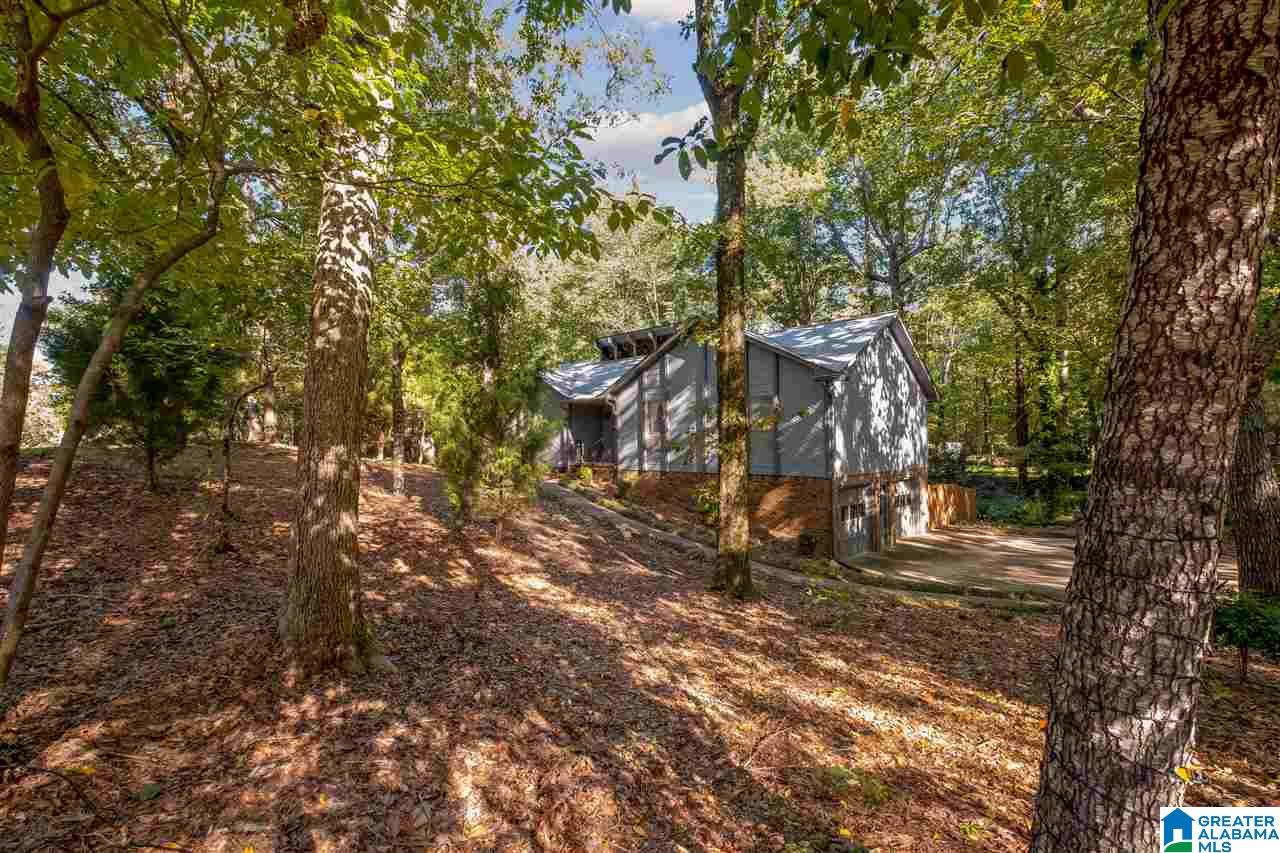 18 Hunters Trace Pelham, AL 35124 - Photo 3 of 31