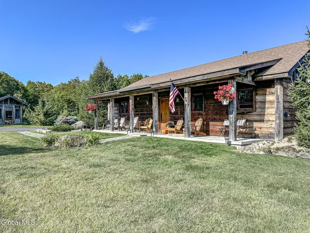 $889,000 | 1661 Burch Road, Hartford, NY 12832