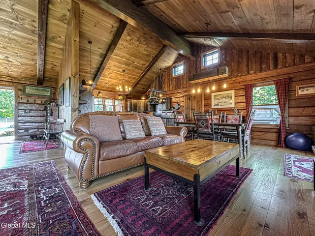 $889,000 | 1661 Burch Road, Hartford, NY 12832