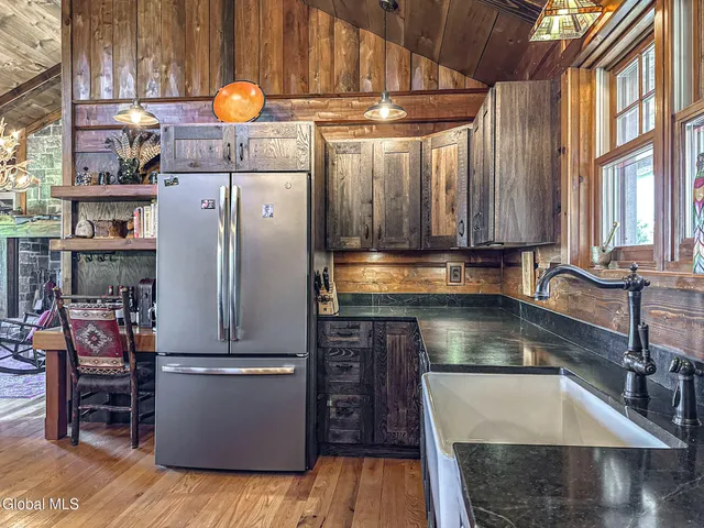 $889,000 | 1661 Burch Road, Hartford, NY 12832