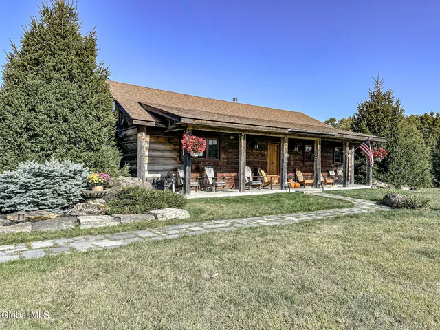 $889,000 | 1661 Burch Road, Hartford, NY 12832