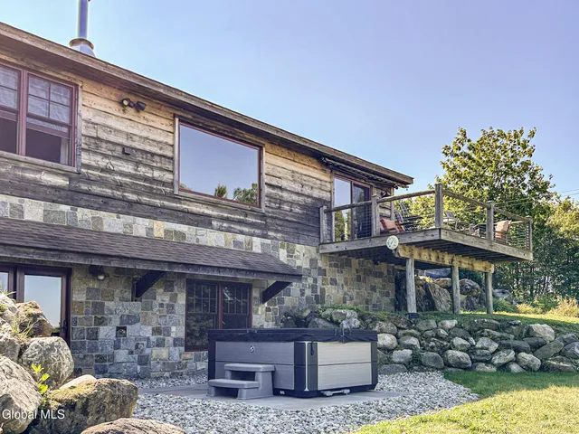 $889,000 | 1661 Burch Road, Hartford, NY 12832