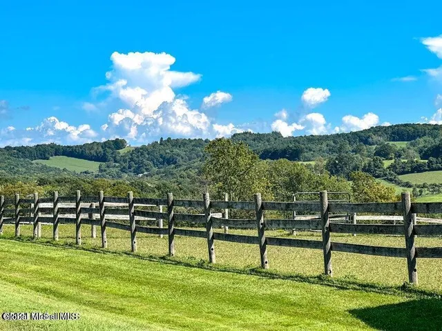 $889,000 | 1661 Burch Road, Hartford, NY 12832