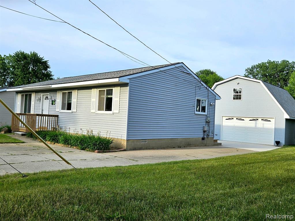 9551 Kress Road Pinckney, MI 48169 - Photo 7 of 34