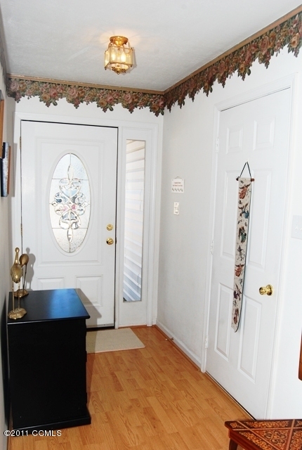607 Barbour Road Morehead City, NC 28557 - Photo 2 of 18 Entry Foyer
