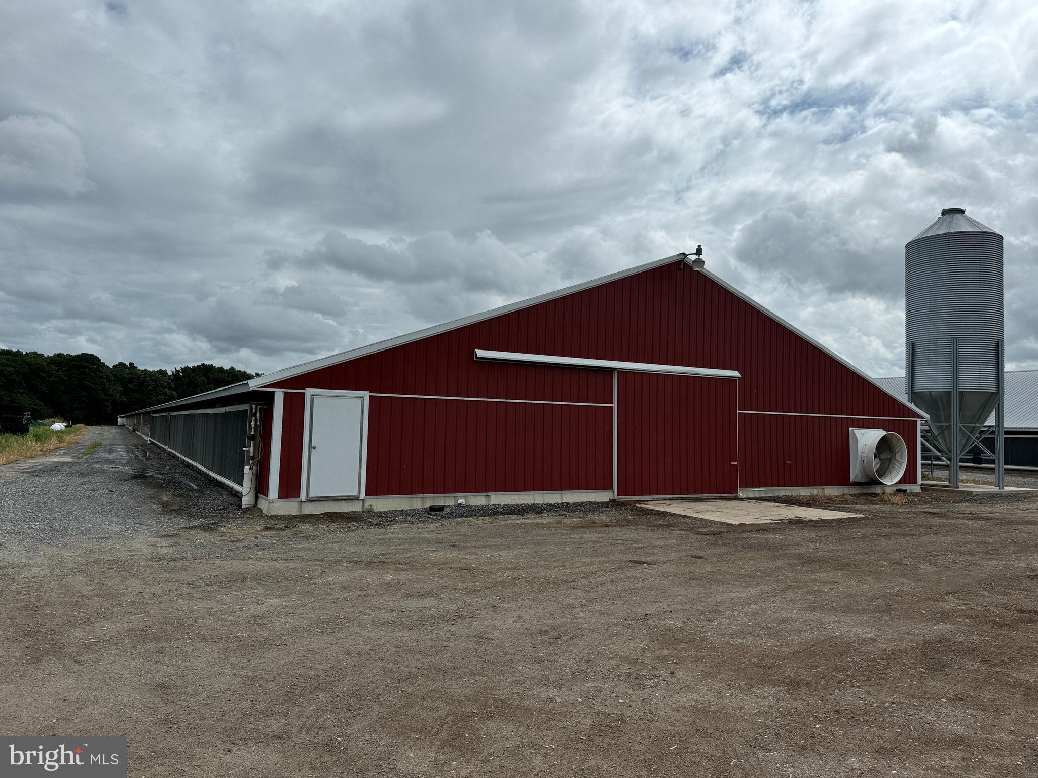 4689 Woodpecker Road Seaford, DE 19973 - Photo 4 of 10 a view of outdoor space