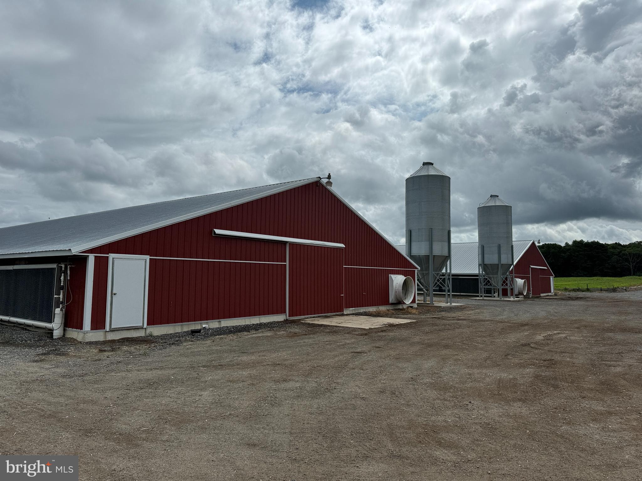 4689 Woodpecker Road Seaford, DE 19973 - Photo 5 of 10 a view of garage with sink