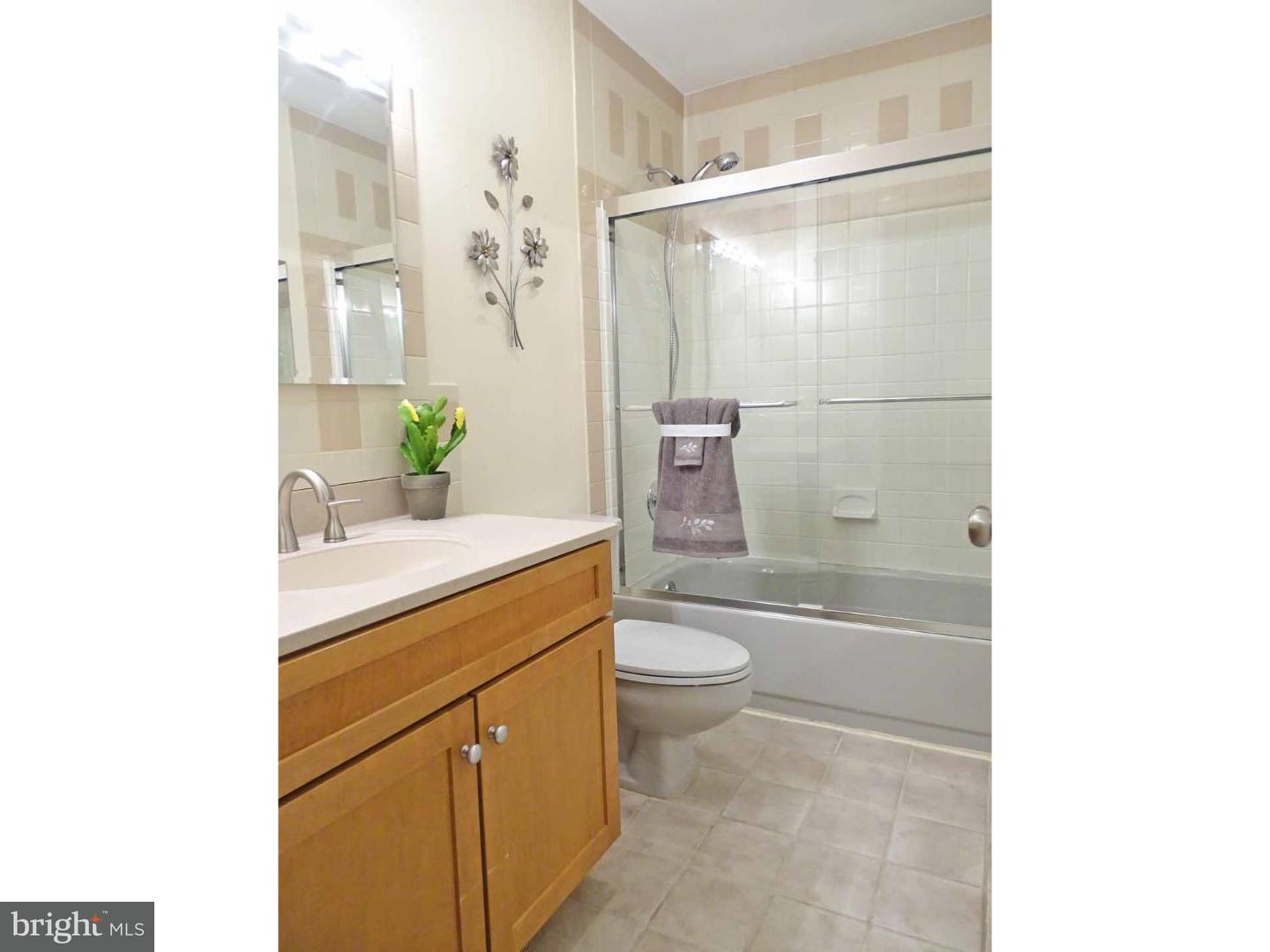 171 Aspen Road Yardley, PA 19067 - Photo 21 of 24 Bathroom
