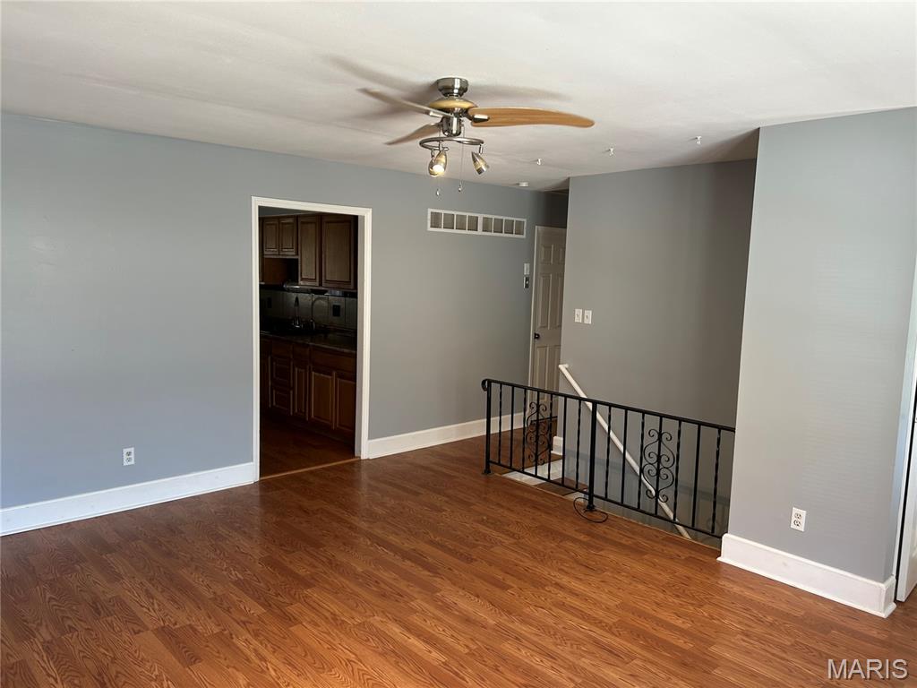 691 Walnut Point Court Ballwin, MO 63021 - Photo 3 of 14