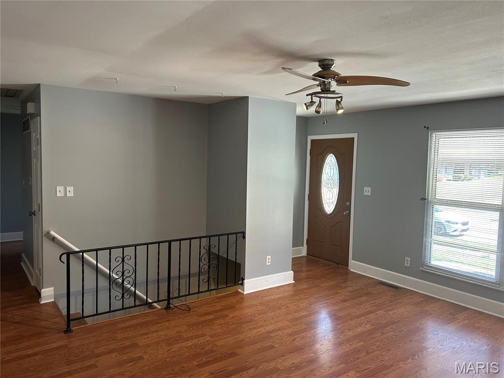 691 Walnut Point Court Ballwin, MO 63021 - Photo 4 of 14