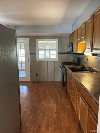 $2,100 | 691 Walnut Point Court, Ballwin, MO 63021