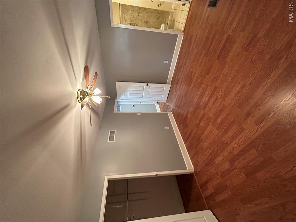 691 Walnut Point Court Ballwin, MO 63021 - Photo 9 of 14