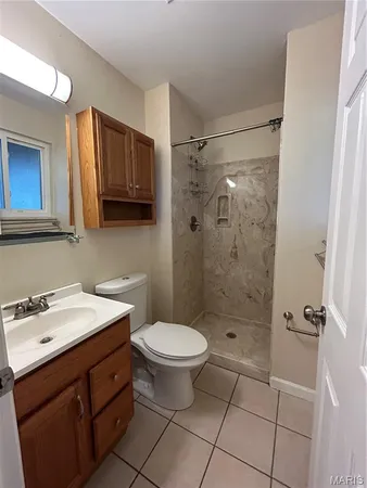 $2,100 | 691 Walnut Point Court, Ballwin, MO 63021