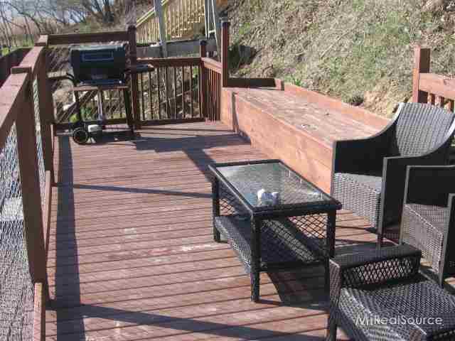 5210 Lakeshore Road Deckerville, MI 48427 - Photo 16 of 22 31147756-15.JPG