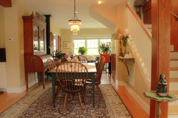 $4,300 | 26 North Main Street, Unit 2, Mont Vernon, NH 03057