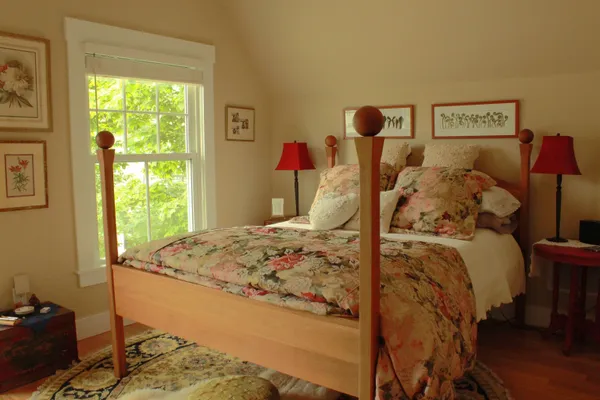 $4,300 | 26 North Main Street, Unit 2, Mont Vernon, NH 03057