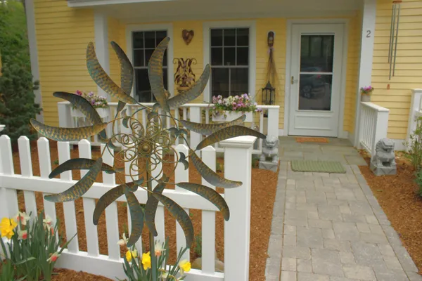 $4,300 | 26 North Main Street, Unit 2, Mont Vernon, NH 03057